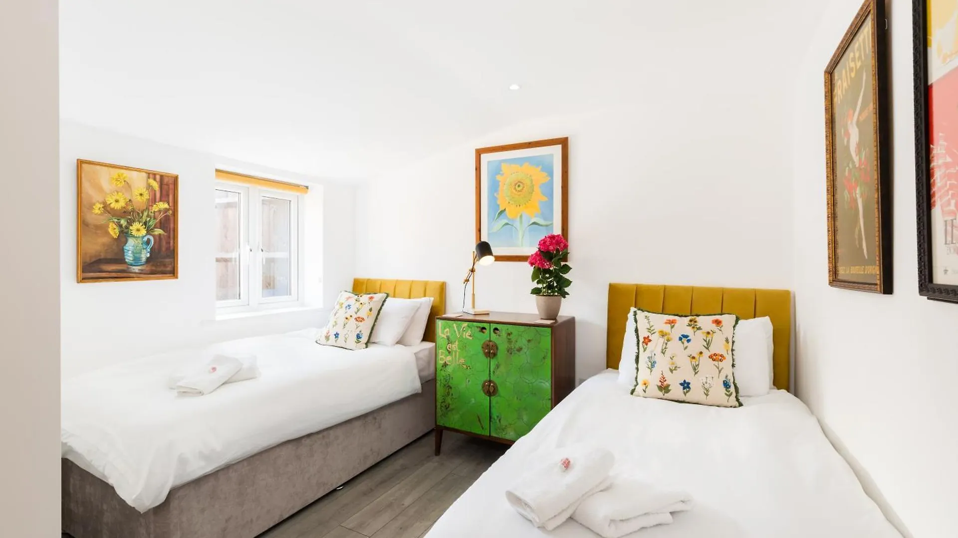 Queens Head Apartments GLOUCESTERSHIRE Velká Británie